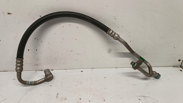 KIA CEED et HYUNDAI I30 et Tuyau flexible Conduit pieces tuyaux Climatisateur air conditionné 1.4 16V 2006