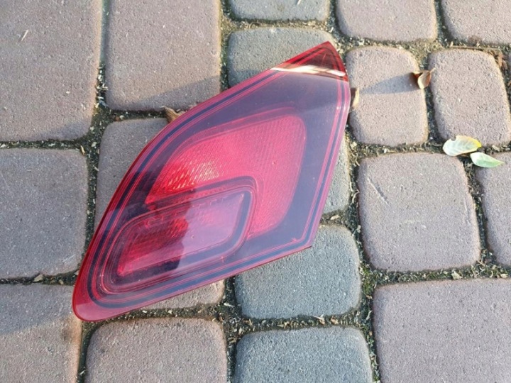 Licht heck hinten rechts HB für die Heckklappe Opel Astra J IV