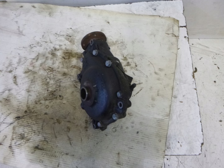 Ausgleichgetriebe Differential vorne BMW X3 E83 2.0 SD 3,73 2008r. 7544475