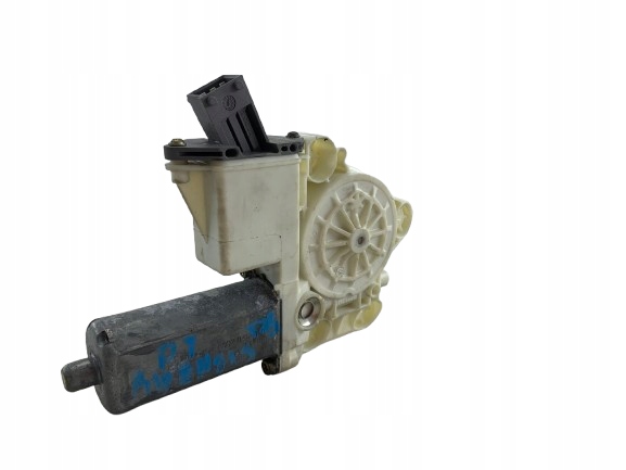TOYOTA AVENSIS T25 KOMBI mini motor windows right rear part 69830-05100