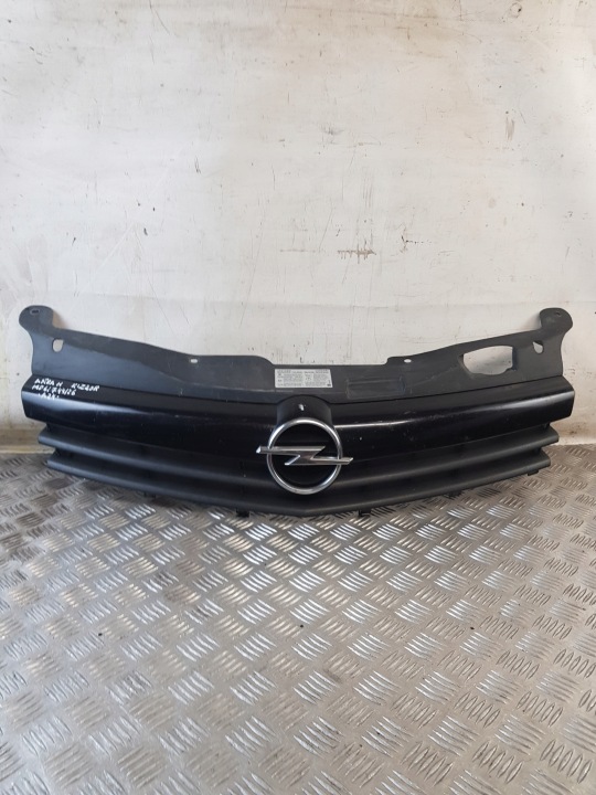 Grill Kühlergrill 13108460 OPEL ASTRA H 2005r K: Z20R