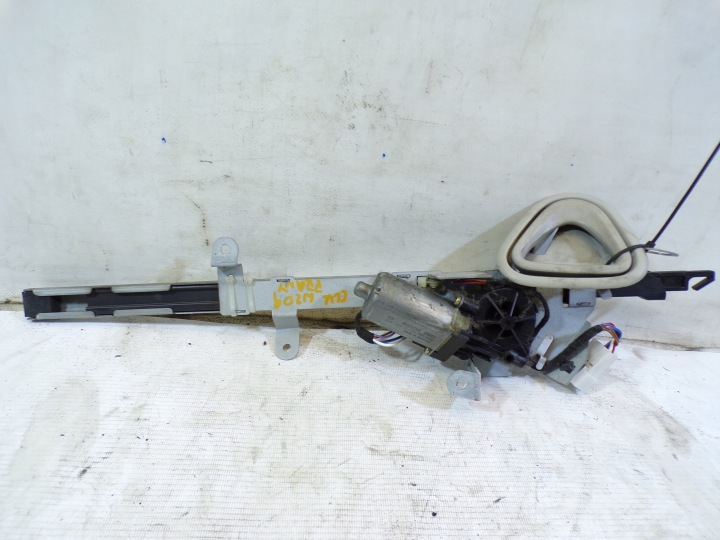 PODAJNIK supports right MERCEDES CLK W209 2038600282