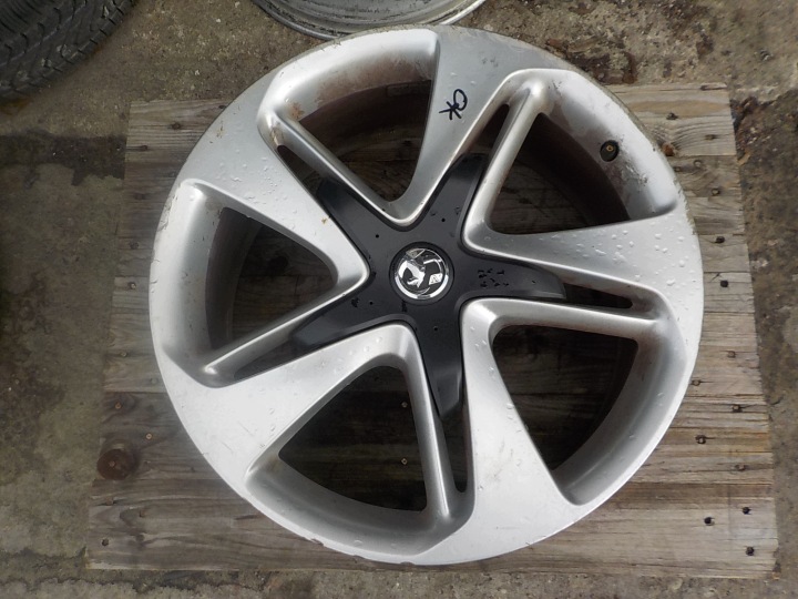 OPEL ASTRA J GTC disque d'aluminium RONAL 3179 R19 5x105