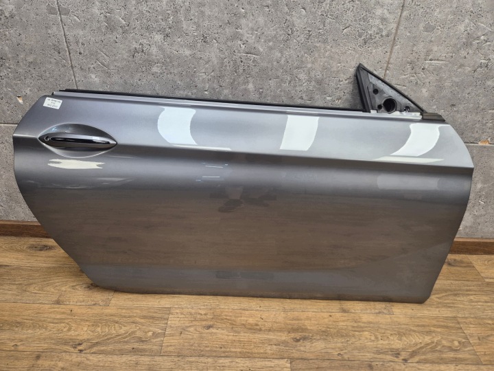 BMW 6 F12 F13 dveře pravé kompletní originál lak W barva A52 SPACEGRAU