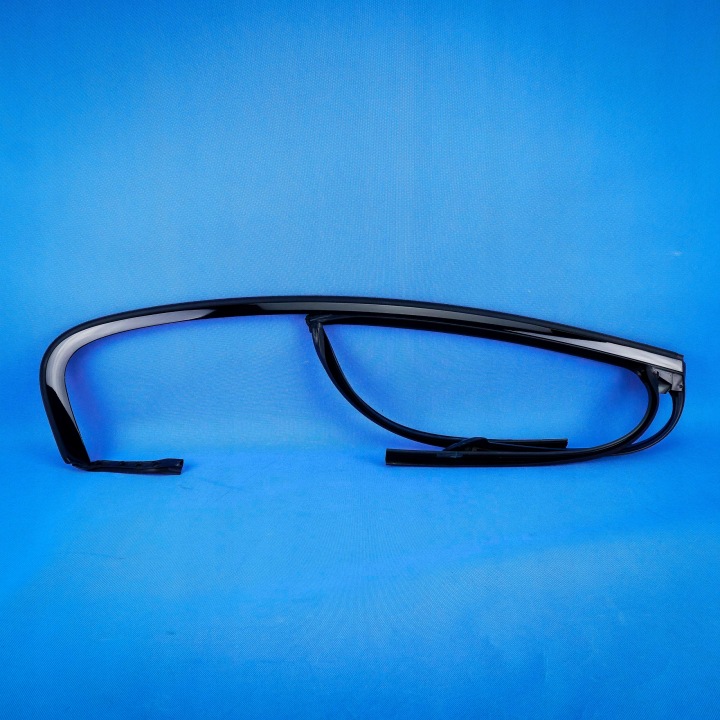 lišta Horn dveře záď pravý BMW 5 G30 51357381282 7381282 7390126 Shadow