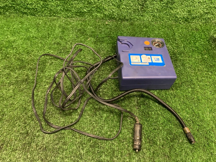 compressor; for the car Opel Insignia A 13191496