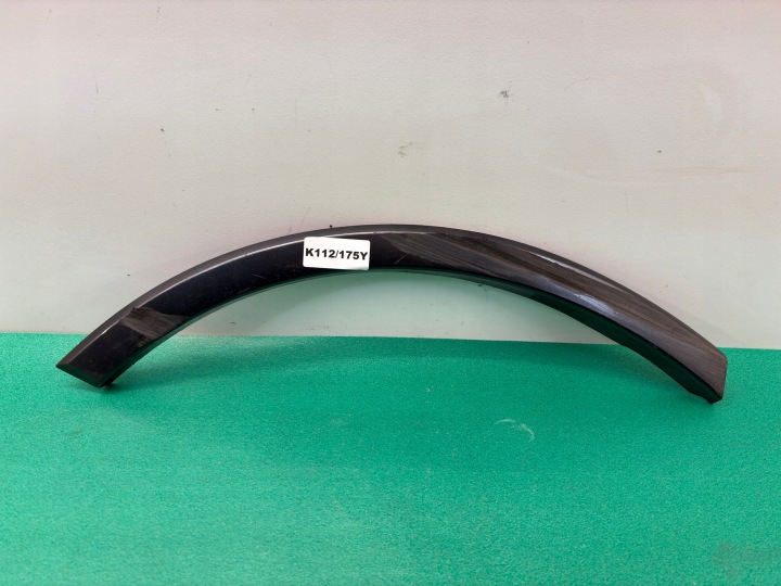 AUDI Q7 4M LIFT Leiste Schutzleiste des Kotflügels rechts heck Blende Gehäuse 4M0853818H K112/175Y