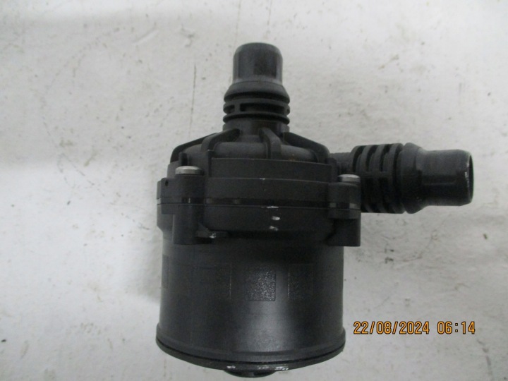 Wasserpumpe zusätzliche BMW M2 F87 9484254