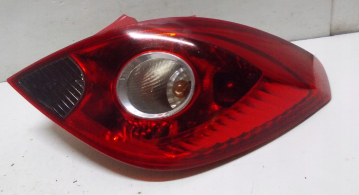 OPEL CORSA D 1.2 B 07R Licht rechts heck 131863501