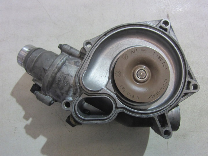 BMW F10 550i N63 F01 Wasserpumpe 11517548263