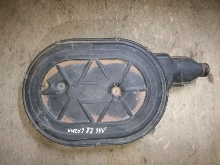 cover of a filter, MERCEDES W114 W116 280 0070949302