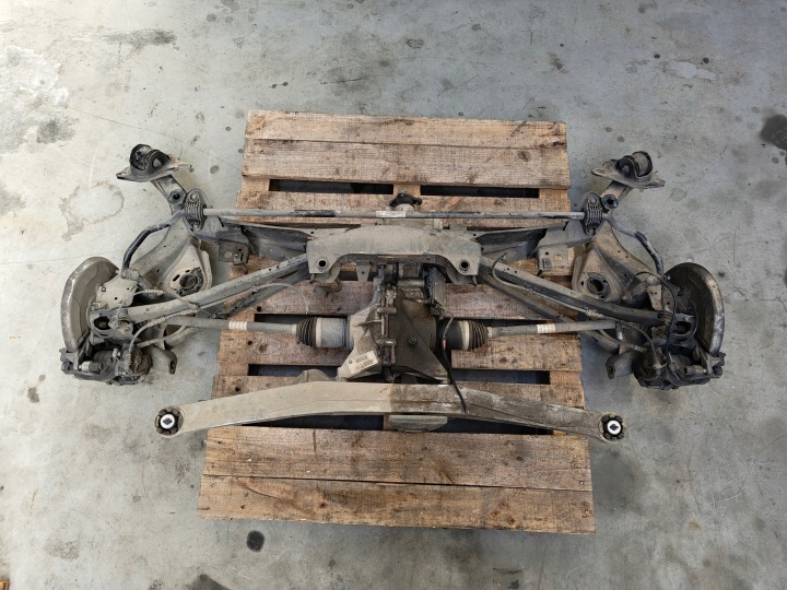 BMW X1 F48 ACHSTRÄGER HECK 4WD KOMPLET
