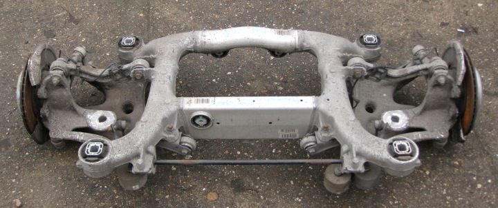 BMW F11 2.5 D 14R Achsträger heck Achsträger 6798545