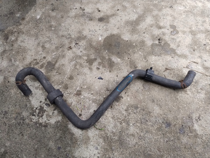 TUBAZIONE TUBO TUBO FLESSIBILE D’ACQUA VOLKSWAGEN T5 1.9 TDI 7H0121109F
