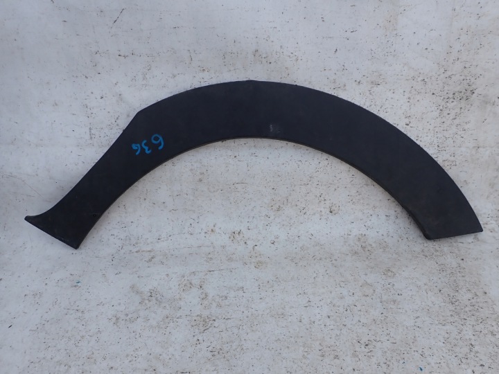 TOYOTA URBAN CRUISER 08-14 moulding right front