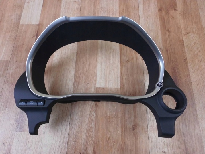 MITSUBISHI ECLIPSE CROSS SCATOLA QUADRO STRUMENTI TACHIMETRO CONTAGIRI COPERTURA GREMBIALINA TELAIO COPERTURA