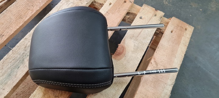 MUSTANG VI LIFT GT Appuie tête avant arrière Gauche Avant Avant Cuir, en cuir NIC