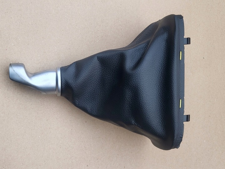 sleeve of the gear lever changes of the gear HYUNDAI TUCSON 3 III TL black leather OE EU