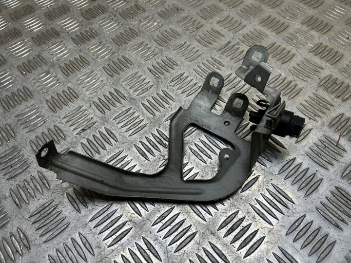 Halter Halter des Kotflügels Odboj BMW 5 F10 F11 2013 7183752 Titansilber