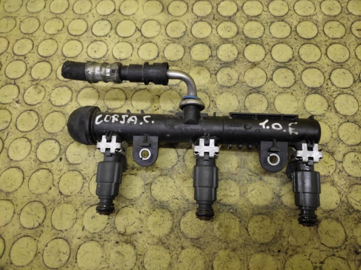OPEL CORSA C 1.0 Kraftstoffverteiler Einspritzleiste 0280151075