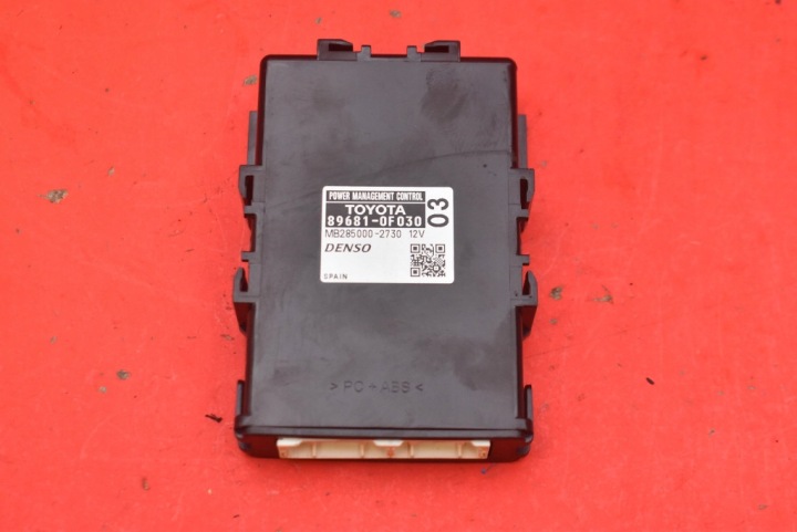 Bedienteil modul 89681-0F030 TOYOTA AVENSIS T27 T29 2.0 D-4D 143 KM 15-20