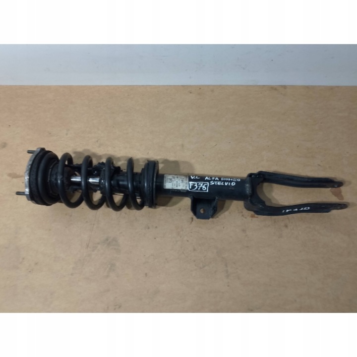 Alfa Romeo Stelvio Stoßdämpfer links ze Fahrwerksfeder 50551258 (F376)