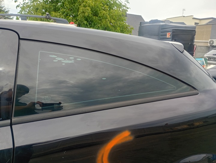 FENSTER Seitlich Karoserie links hinten heck Opel Astra H GTC FL 05-10