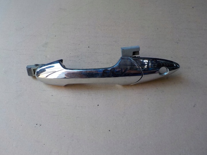 Poignée Gauche Avant honda FR-V 2007r