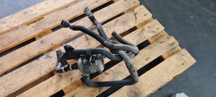 A6 C6 4G LIFT Pompa circolazione d’acqua Tubi 2.0 TDI tubi 4H0965567A