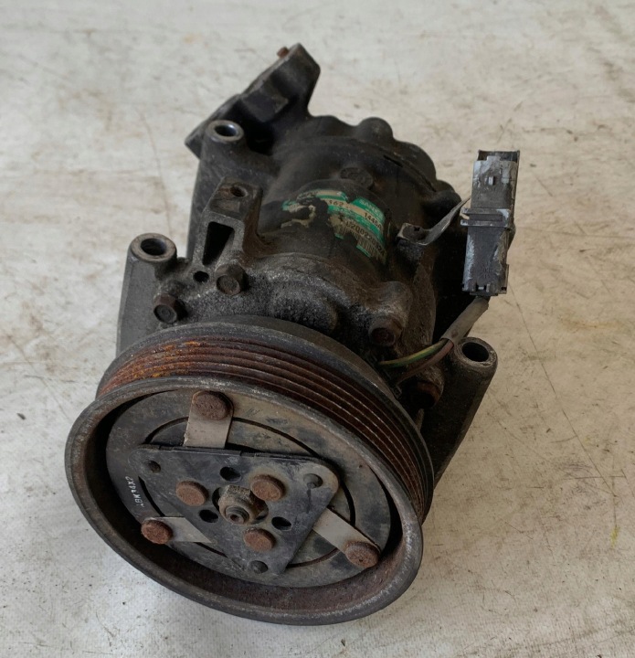 Compresseur Climatisateur air conditionné RENAULT NISSAN 8200220924