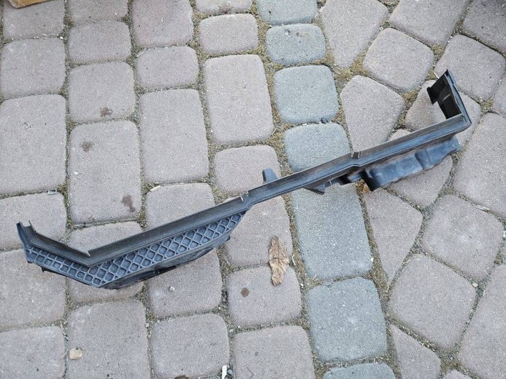 air duct air line lapacz prowadnica tube Opel Astra K 39179263