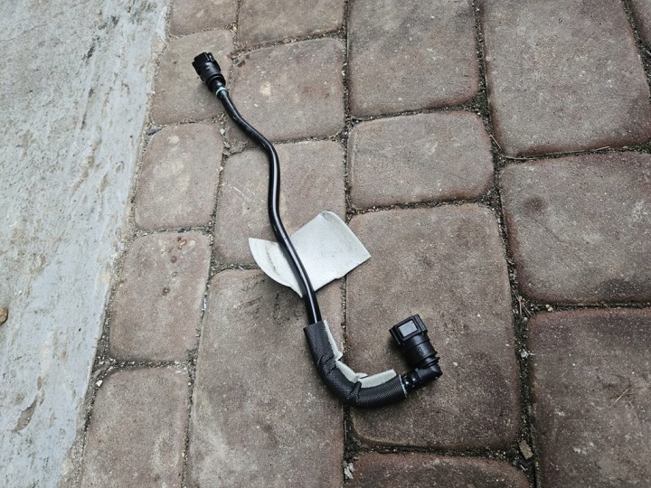 Tubazione tubo tubo flessibile d’acqua a vuoto Renault ZOE 462268871R