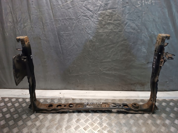 Ossatura anteriore RIVESTIMENTO Traversa inferiore TOYOTA AURIS e 2007r 1,4D