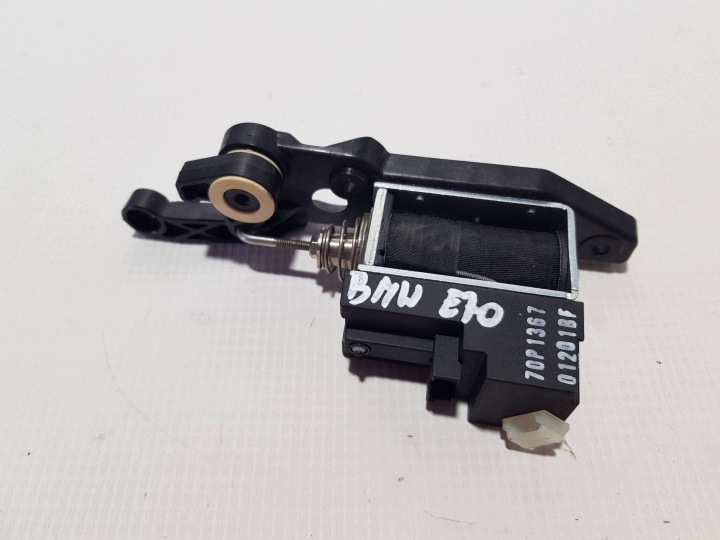 zámok skrinky spolujazdca spolujazdca prístrojovky BMW x5 E70 70P1367
