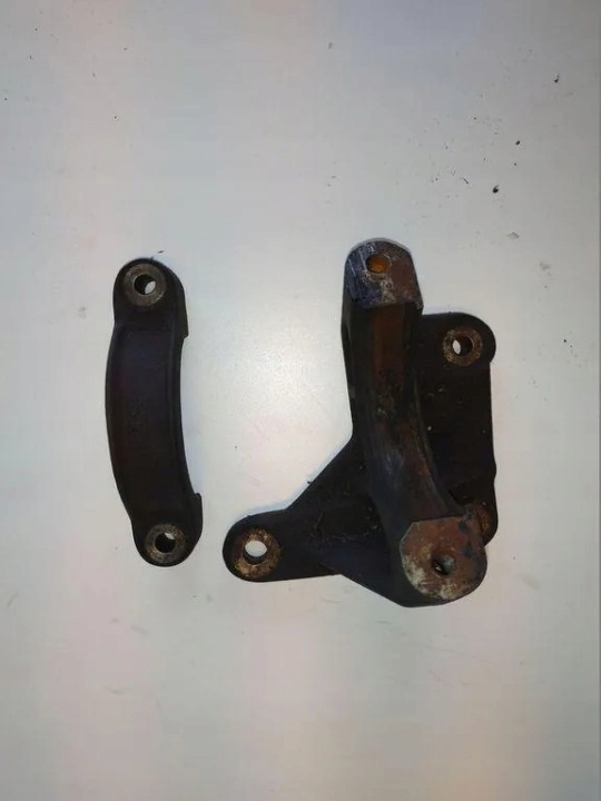 Support de demi-arbre VOLVO V70 II (SW) W2493 2.4L diesel 120kW 2003 6