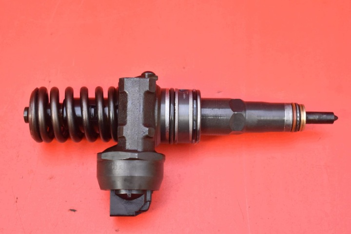 Einspritzdüse Einspritzdüse 038130073AG 0414720215 SKODA FABIA und 1.4 TDI 69 KM LIFT
