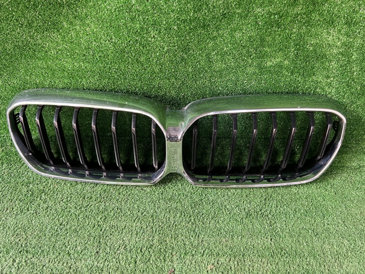 BMW 5 G30 G31 LCI LIFT 20- Grill Lüftungsgitter Grill 5113185178