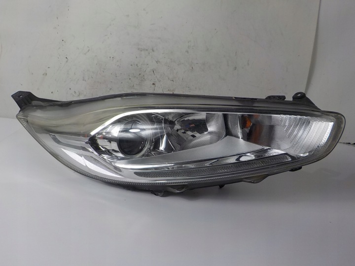 FORD FIESTA MK7 VII LIFT Licht rechts vorne vorne UK