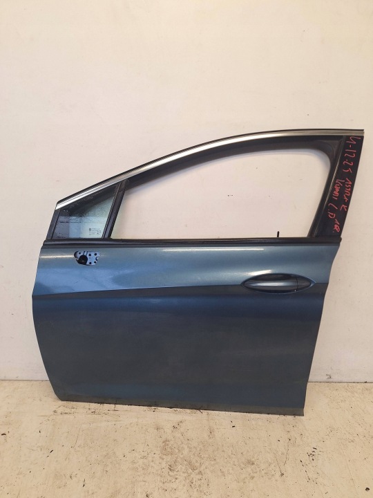 OPEL ASTRA K KOMBI 15-19 dveře levý předek