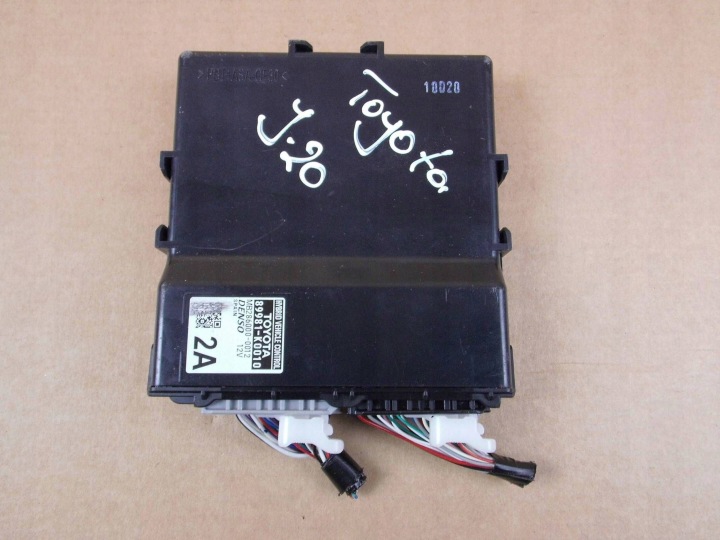 Toyota Yaris IV XP210 module computer control unit of the battery 89981-K0010