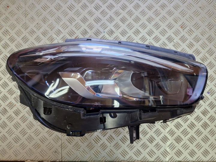 LICHT RECHTS VORNE FULL LED PERFORMANCE MERCEDES B-KLASA W247 2018R->