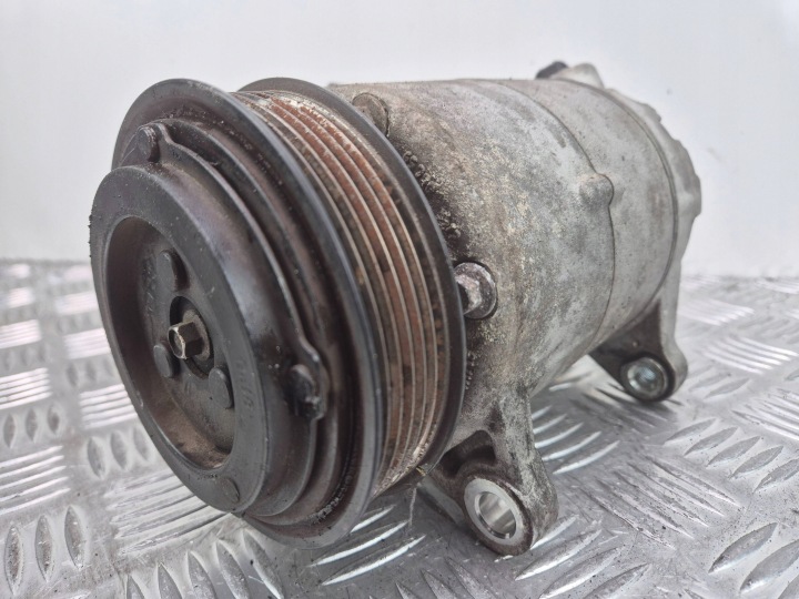BMW 2 F45 B47C20A Compresseur Climatisateur air conditionné 6811436