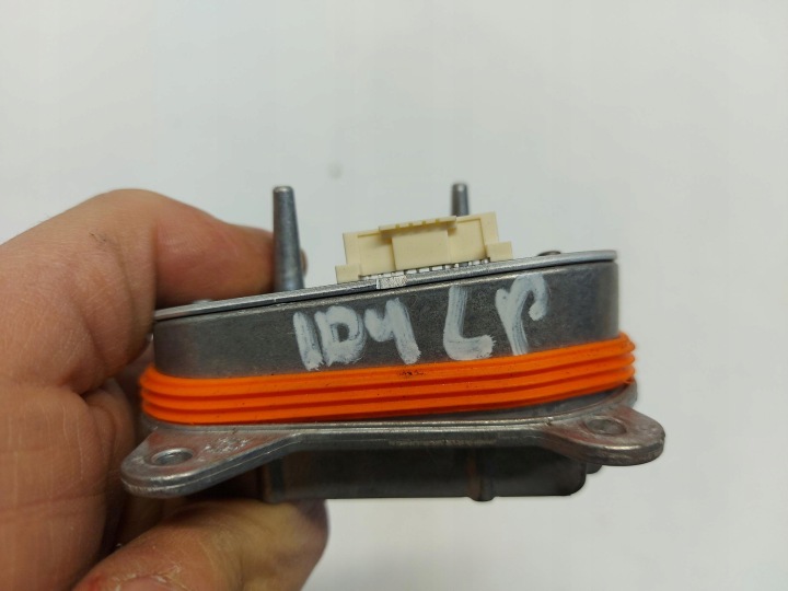 VW ID4 11A , 2024r SUV 5D LAMP moodul VÄHEMALT ROW 00214204 5