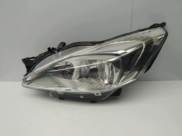 10-14 Peugeot 508 reflektor light front left zwykly before lift 9678393180