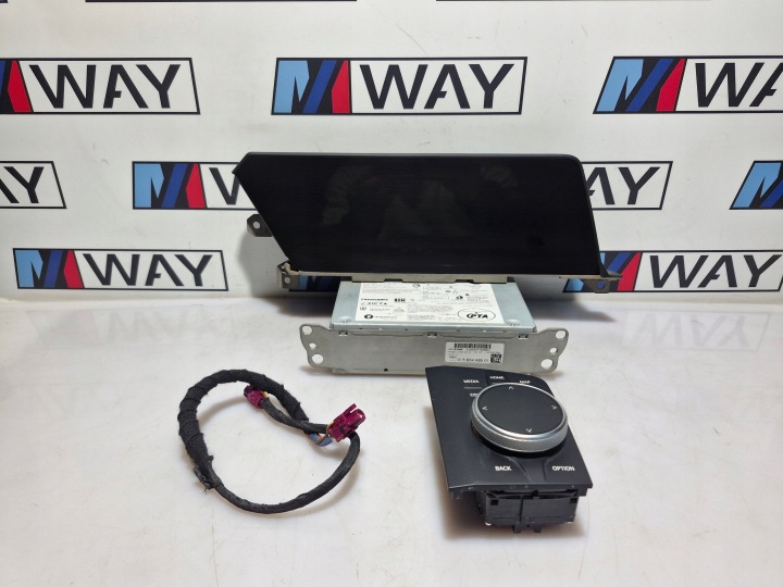 BMW 1 F40 navigation player MONITOR IDRIVE 5B34AB5 5A5EE12 5A371B2