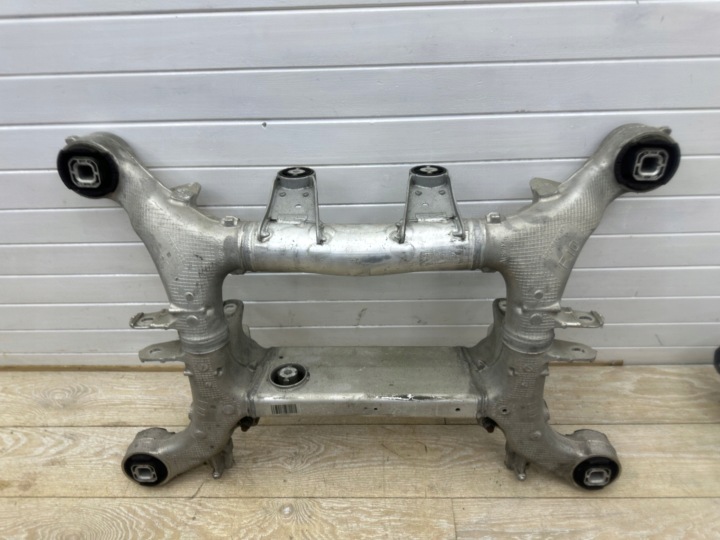 2012 BMW 6 F12 F13 axle beam rear. 6793804