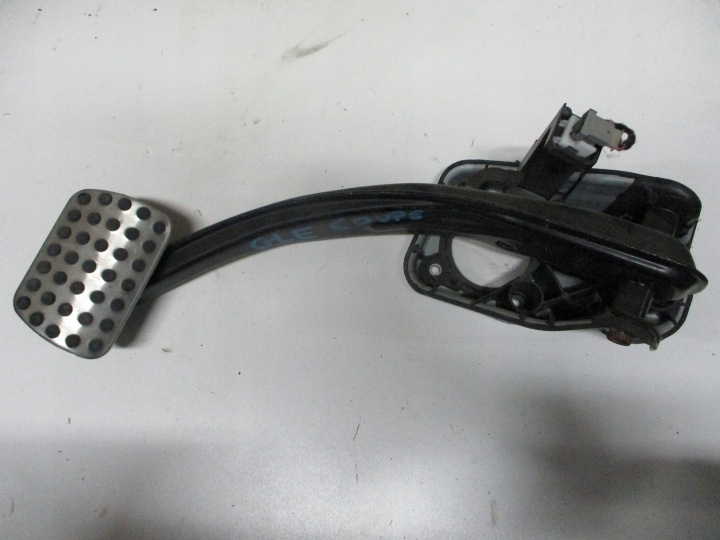 PEDAL kočnice MERCEDES GLE A1662940001