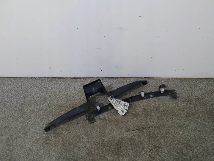cover supports of the front 7450A172 Mitsubishi Outlander II (2005-2013)