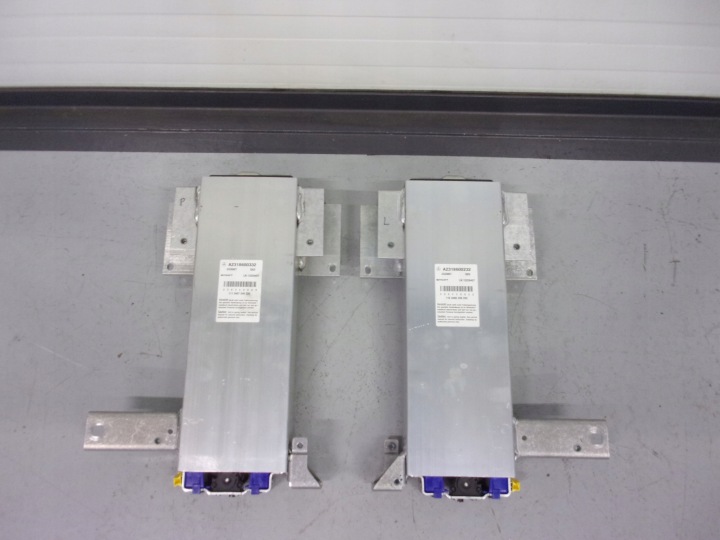 MERCEDES R231 SL 350 roló KAPOTAZ ZAGLOWEK bal jobb A2318600332 KOMPLET