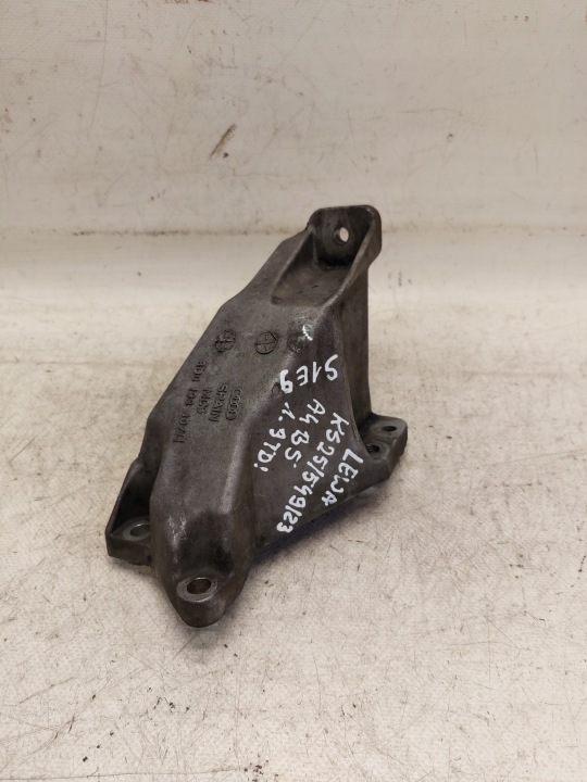 engine mount AUDI A4 B5 1.9TDI